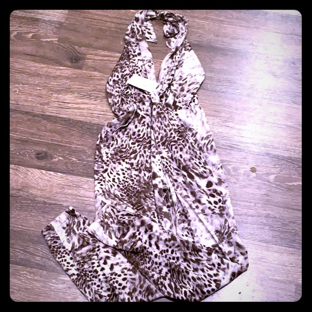 Leopard jumper